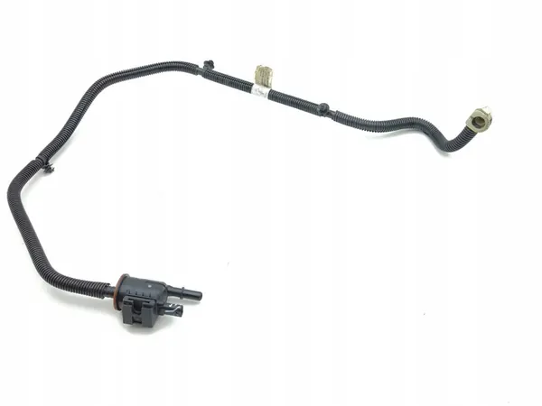 Tuyau de vide FORD Kuga III 2.5L 2023 EU5A9G866BD image 1