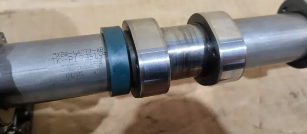 Arbre à cames échappement OEM 9X2Q-6A273-AB Land Rover image 3
