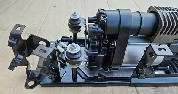 Maserati OE 15.1500-0083.3 Luftfederungskompressor-Ventil image 5