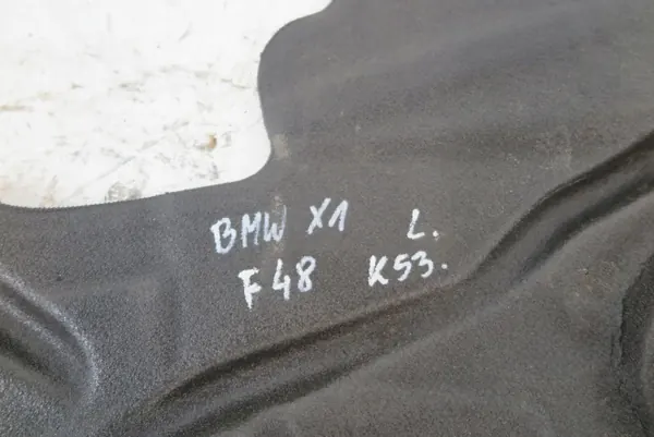 Aislamiento Puerta Delantera Izquierda OEM 7350021 BMW X1 F48 image 3