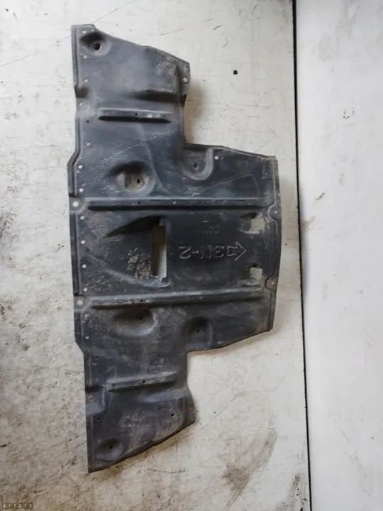 Couvercle de moteur Nissan Leaf 2016 748113na0a image 1