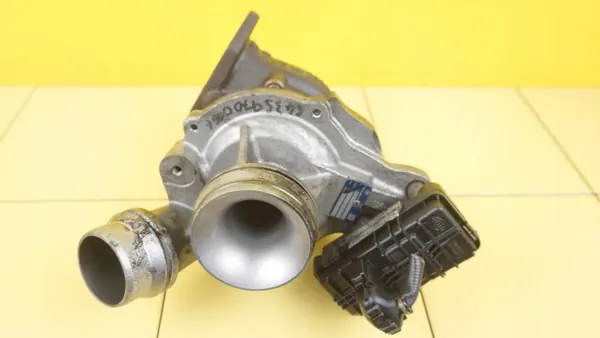 Toyota OE Turbokompressor OEM N47C16A för Avensis image 4