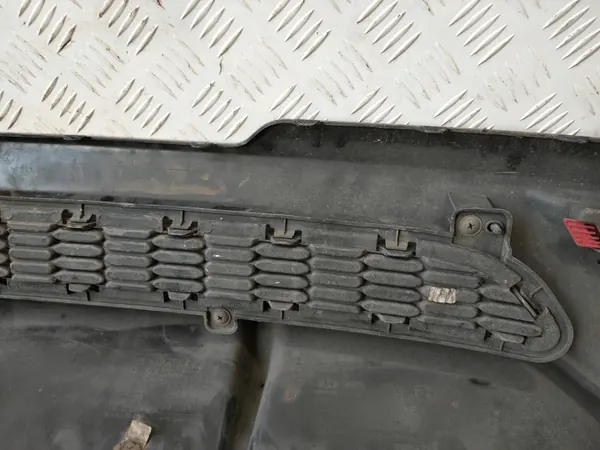 KIA STINGER 17-21 GT Avgasrörsspetsar Diffusor Stötfångare image 8