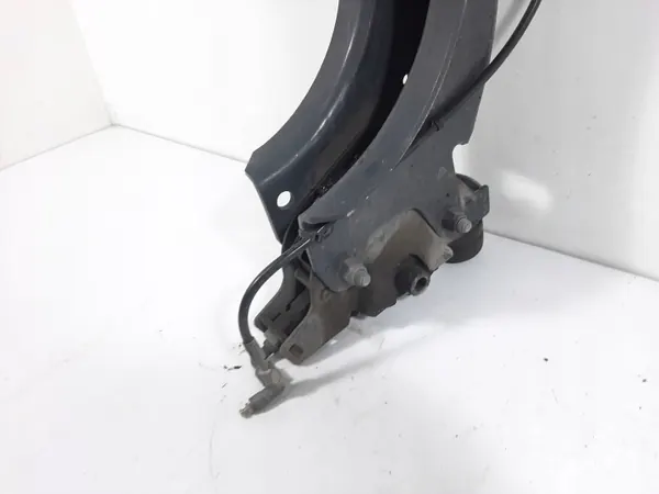 Soporte de Cabina Scania OEM 1491018 - Usado image 6