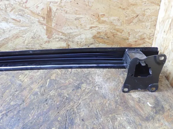 Takapuskuri vahvistus VW Jetta Golf image 5