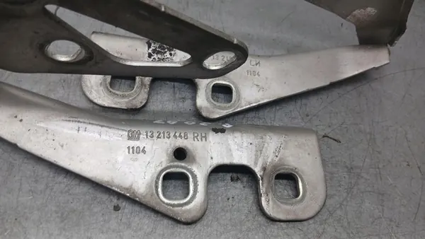 Bisagra de Capó Opel Astra H III 1.9CDTI 04-07R Kombi 13213448 image 4