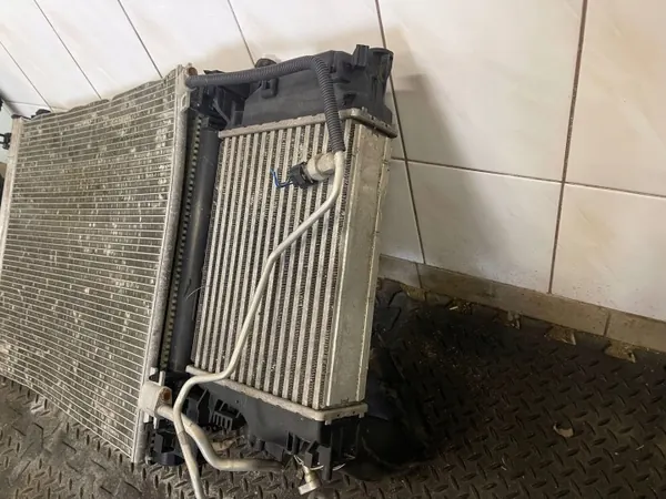 Nissan Qashqai J11 Jäähdytinpuhallin OEM FAH12982 image 7