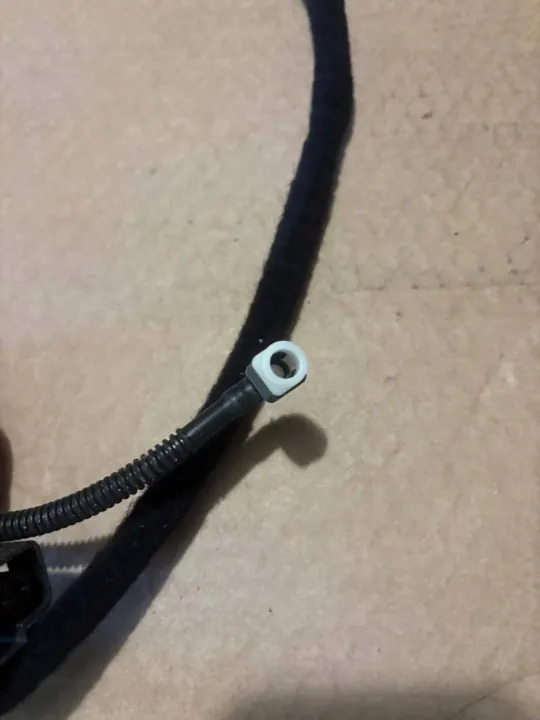 Tuyau lave-glace avant Porsche Cayenne OEM 7P5971204 image 4
