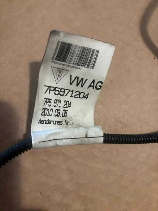 Tuyau lave-glace avant Porsche Cayenne OEM 7P5971204 image 6