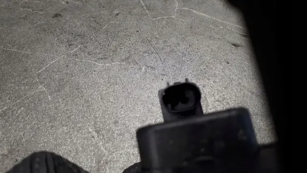 Válvula de control de refrigerante Mercedes-Benz OE A2118320684 image 4