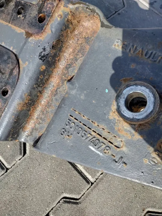 OEM 5010562904 5010574078 Oikea Jousituskiinnike Renault Magnum image 7