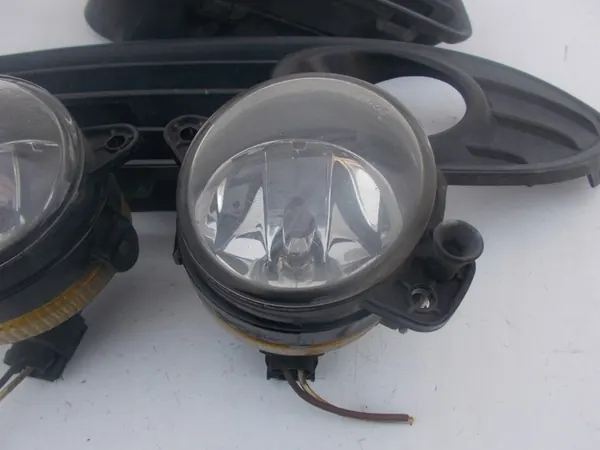 Faróis de Neblina Halógenos Esquerdo Direito VW Polo 9N Lift 05-09 image 5