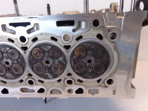 Culata OEM 9655911480 para Citroen C4 I Grand Picasso image 9