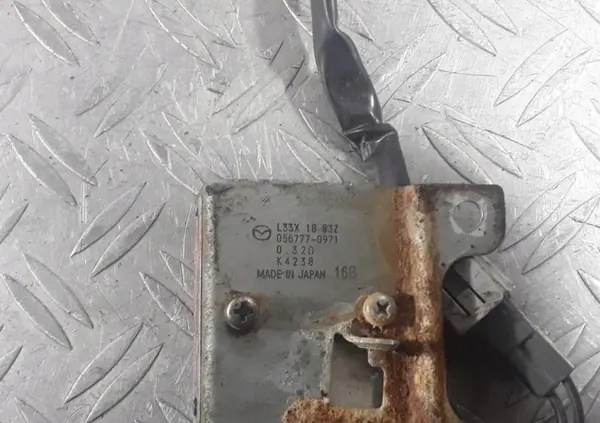 Controlador Bomba Inyección Mazda OE L33X1883Z - Usado image 5