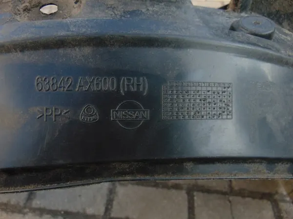 Right Front Wheel Arch Nissan Micra III KA12 Lift image 8