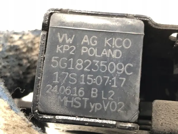 Framhuvudlås VW PASSAT B8 Kombi 5G1823509C image 4