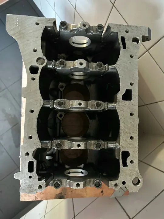 Bloc Moteur Audi A4 B9 A5 8W 2.0 TFSI DLV 06K103023N image 3