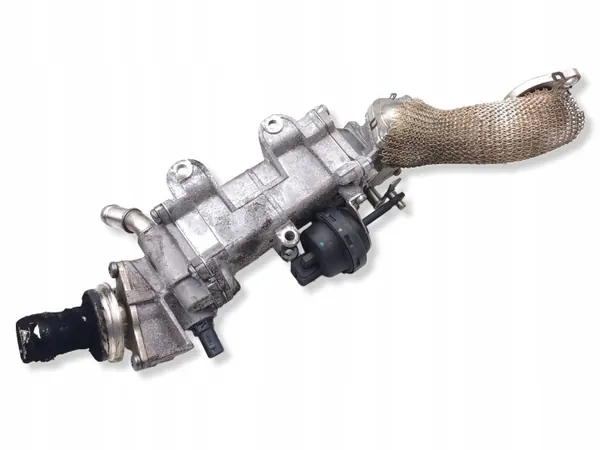 Refroidisseur EGR d'occasion OEM K4D3-9F464-DB Land Rover image 3