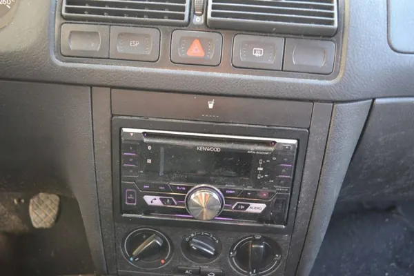 Porte-gobelet OEM BJF912 pour VW Golf IV image 2