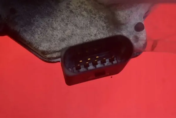 Corpo de borboleta Audi A8 D3 4.2 TDI 2005-2007 OEM 057128063B image 8