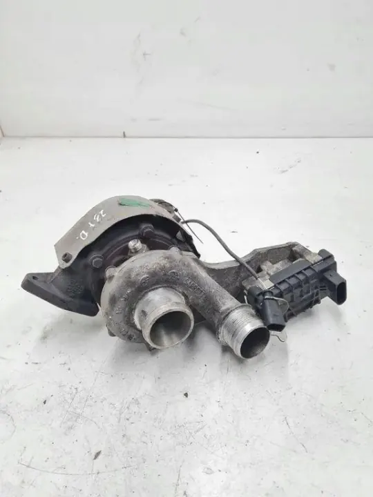 Gebruikte turbo OEM 057145722 voor 4.0L Diesel image 2