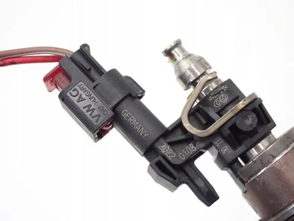 Riel de inyección OEM 05C133320A para VW T-Cross image 6