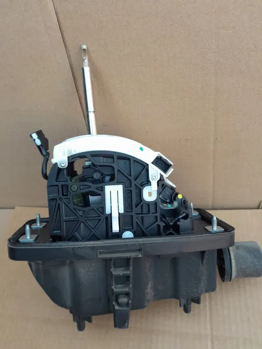 OEM 4F1713041P Vaihteenvalitsin Audi A6 C6:lle image 4