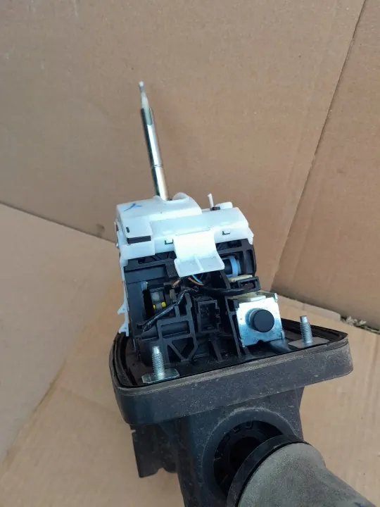 OEM 4F1713041P Vaihteenvalitsin Audi A6 C6:lle image 6