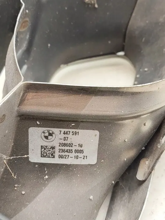 BMW X7 G07 Saída de escape esquerda OEM 7447591 image 3