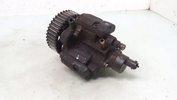 2000 Lancia Lybra Kraftstoffpumpe 0445010006 image 2