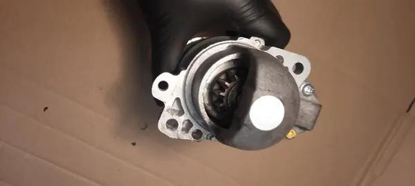 Motor de arranque HC-Cargo F032116285 image 2