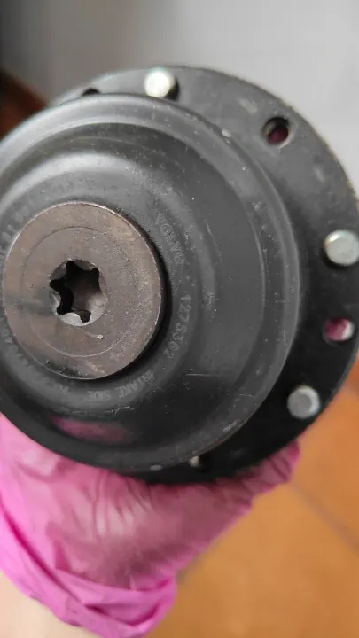 Polea de árbol de levas VVT Volvo OEM 1275362 - Usado image 3