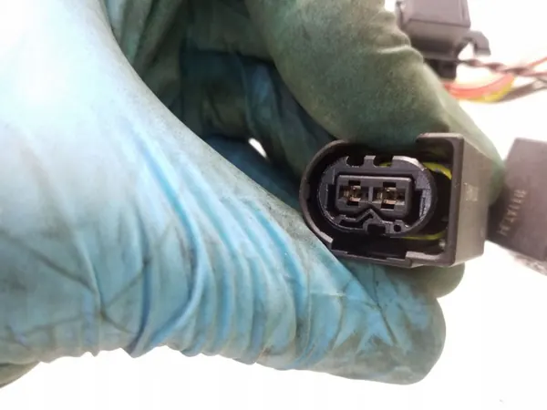 BMW X5 F15 Injectorharness OEM 8583601 - Gebruikt image 3