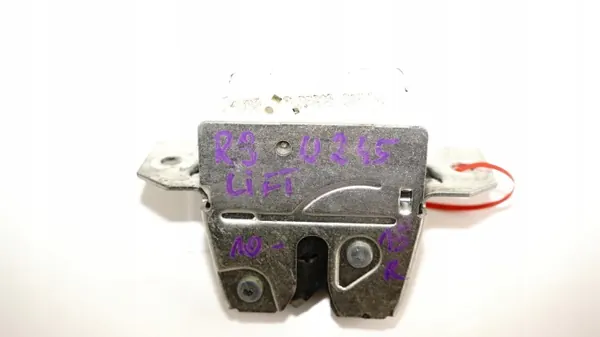 Achterklepslot OEM 371117137 voor Mercedes W245 FL image 6