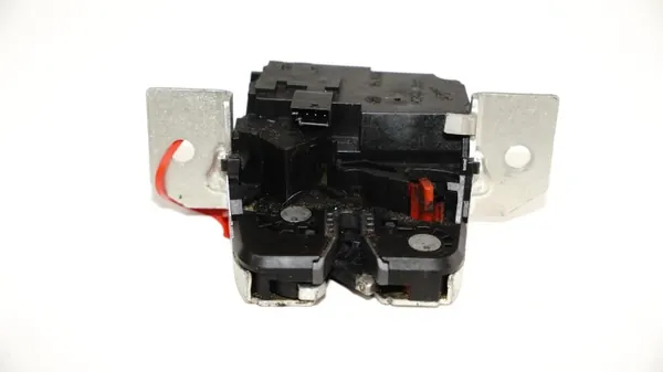 Achterklepslot OEM 371117137 voor Mercedes W245 FL image 8