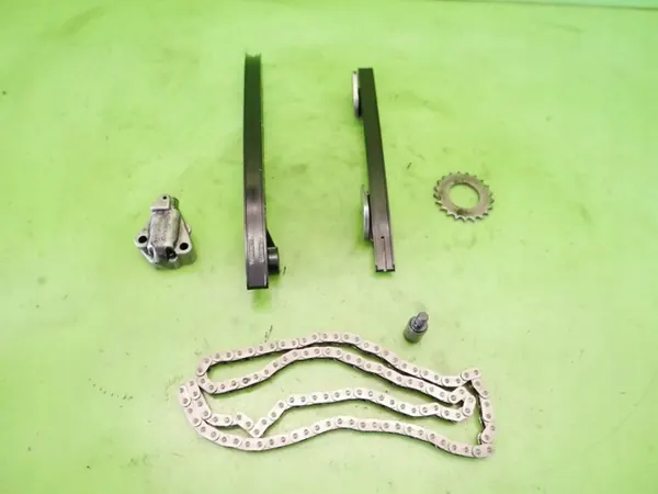 Glissière de chaîne de distribution OEM 10967412611 Opel Corsa C image 2