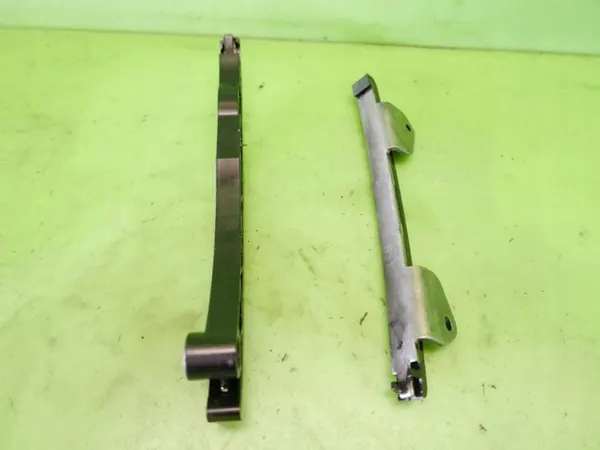 Glissière de chaîne de distribution OEM 10967412611 Opel Corsa C image 8