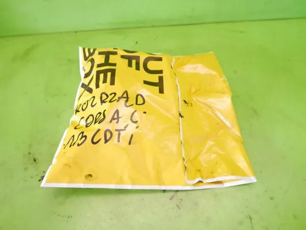 Glissière de chaîne de distribution OEM 10967412611 Opel Corsa C image 9