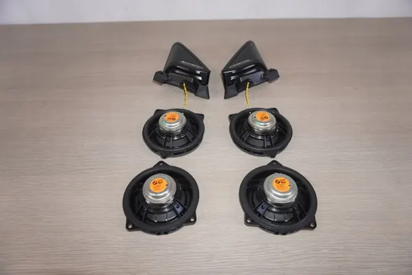 Gebruikte BMW OE Luidsprekerroosters OEM DEMOCAR 2622469 image 2