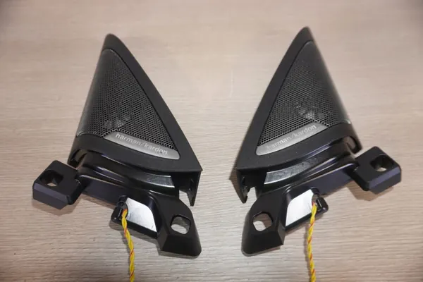 Gebruikte BMW OE Luidsprekerroosters OEM DEMOCAR 2622469 image 3