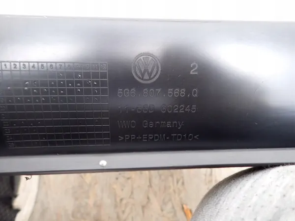 Bakre Stötfångarspoiler VW Golf 7 VII 2017-2020 5G6807568Q image 5