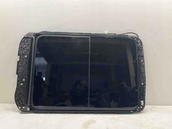 Kattoluukku OEM 2229364A Peugeot 2008 II 1.2L 2023 image 2