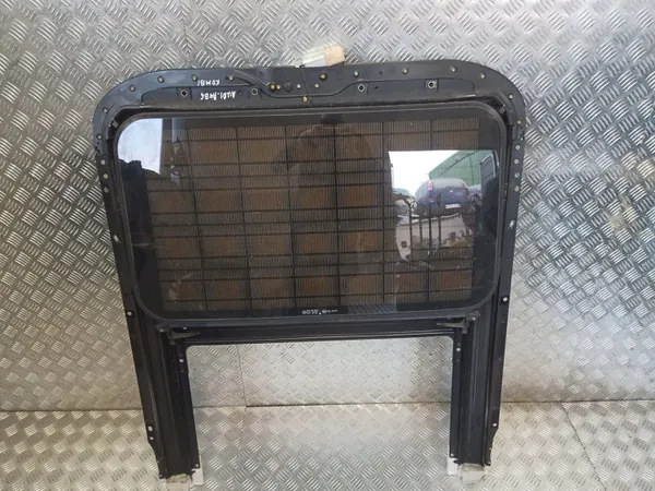 SZYBERDACH AUDI A4 B6 KOMBI - Teto Solar Usado image 2