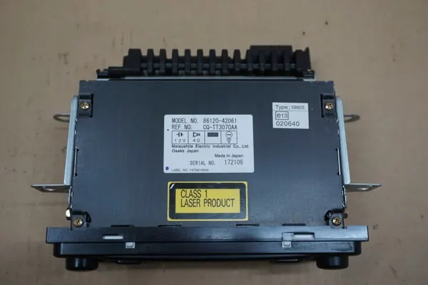 TOYOTA RAV4 II Radio OEM RAV4 II RADIO 00-05r image 4