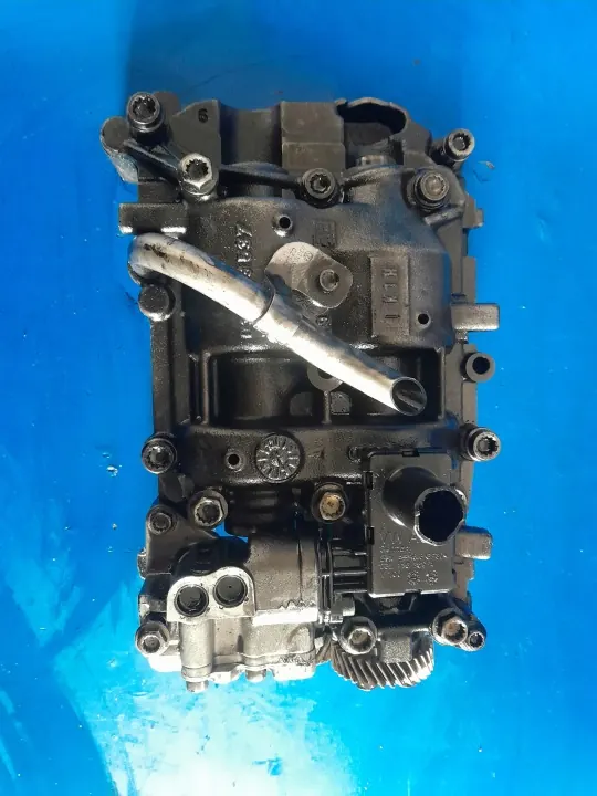 Öljypumppu OEM 03L115105D VW Skoda Seat Audi 2.0 TDI image 2
