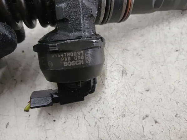 Bomba de inyección OEM 038130073AL para VW Passat B5 image 3