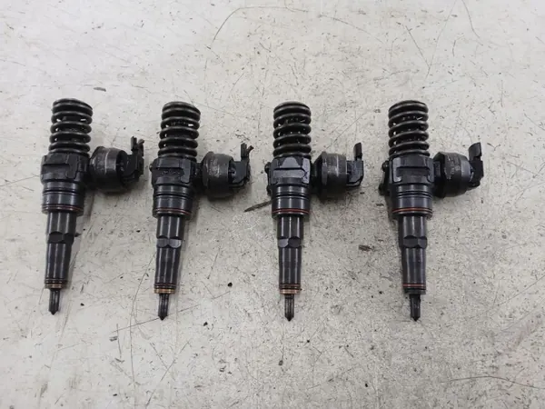 Bomba de inyección OEM 038130073AL para VW Passat B5 image 6