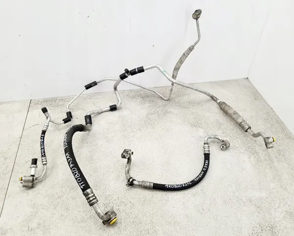 VW Touran I 1.9 TDI Ilmastointiputket image 2