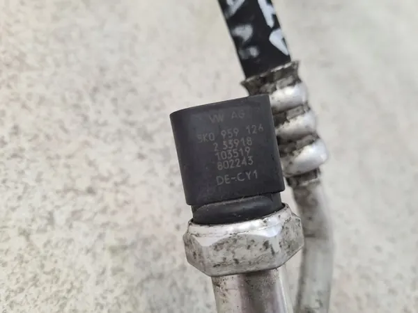 VW Touran I 1.9 TDI Ilmastointiputket image 7