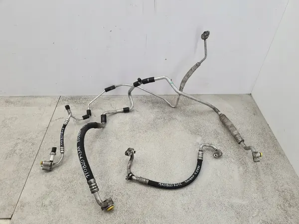 VW Touran I 1.9 TDI Ilmastointiputket image 9